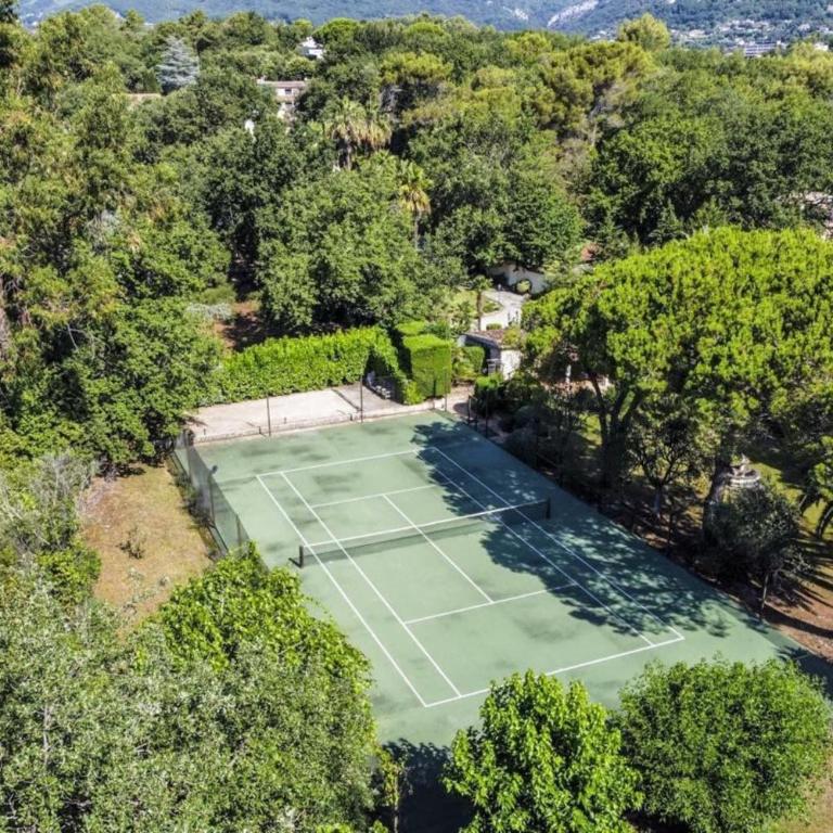 7 bedrooms Villa in St Paul de Vence with 5000sqm - Villa - 24