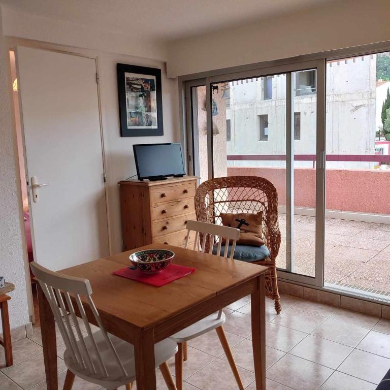 4DOM11 Appartement avec terrasse et parking, proche plage - Apartment mit 2 Schlafzimmern - 4