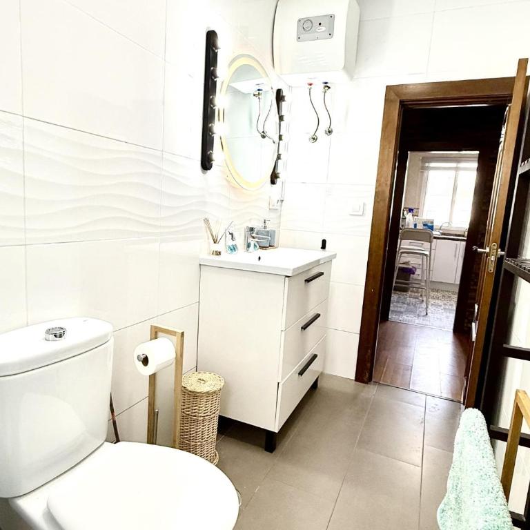 Los 3 hermanos by Staycare - Apartment - 5