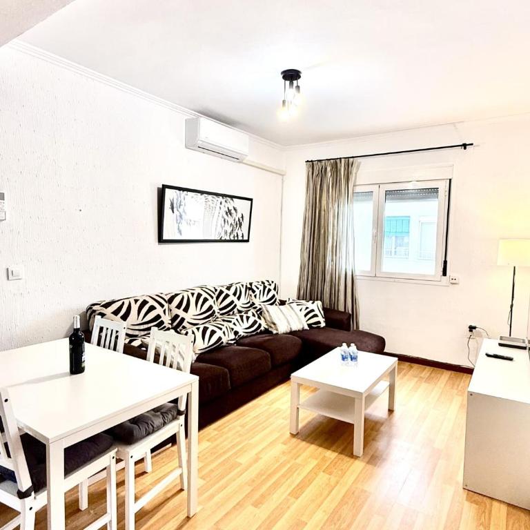 Los 3 hermanos by Staycare - Apartment - 7
