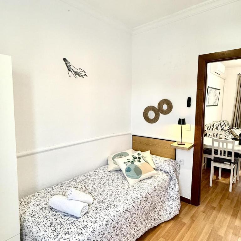 Los 3 hermanos by Staycare - Apartment - 17