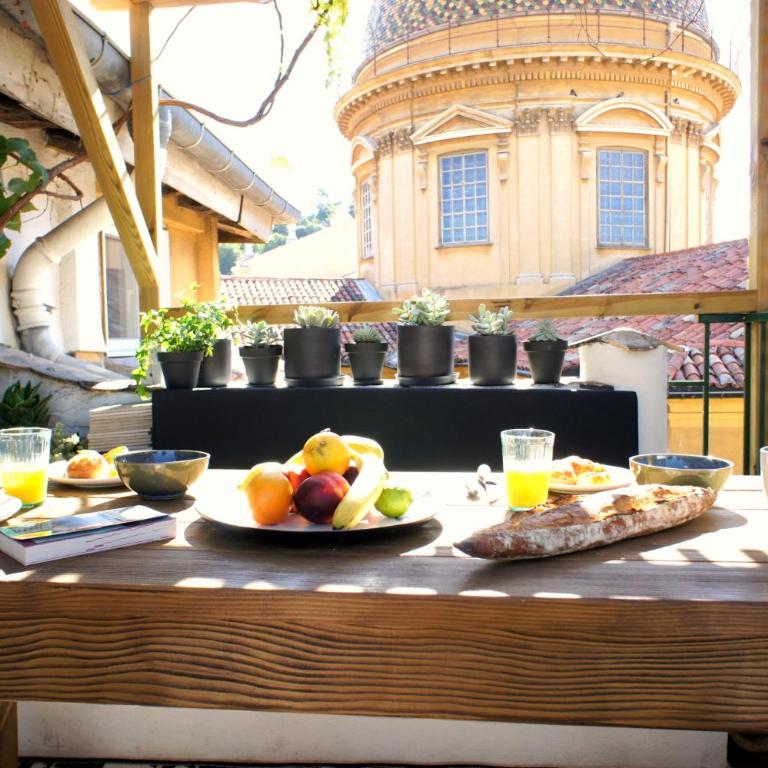 Ze Perfect Place - Vieux Nice - Exceptionnel Appartement - Calme et Terrasse avec vues - Apartment-no lift-5th floor - 61