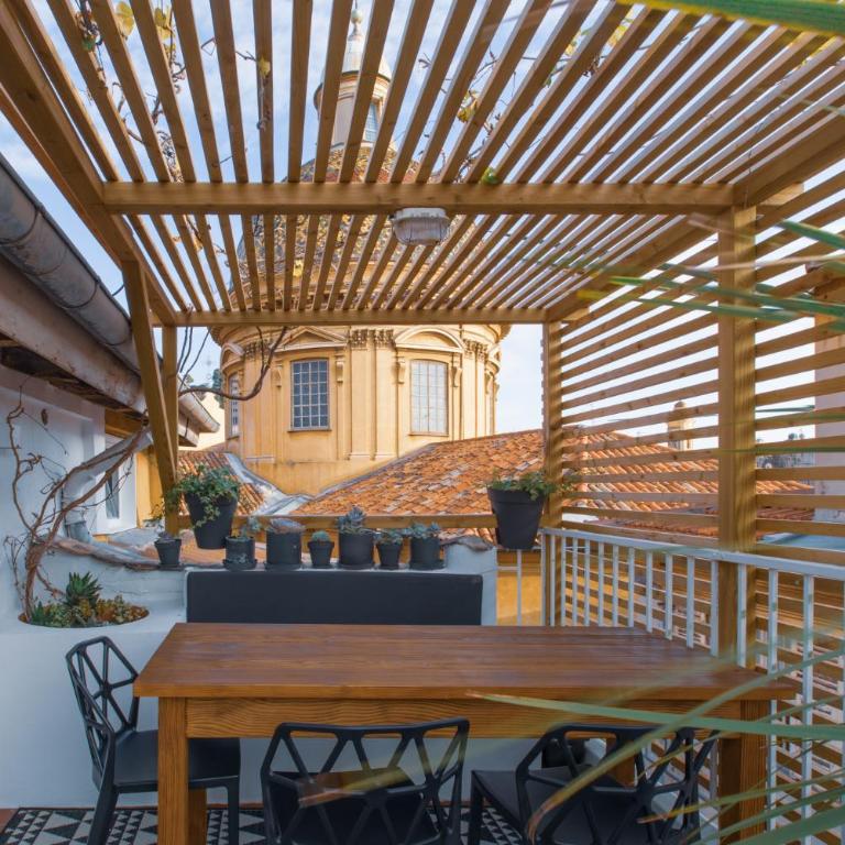Ze Perfect Place - Vieux Nice - Exceptionnel Appartement - Calme et Terrasse avec vues - Apartment-no lift-5th floor - 46