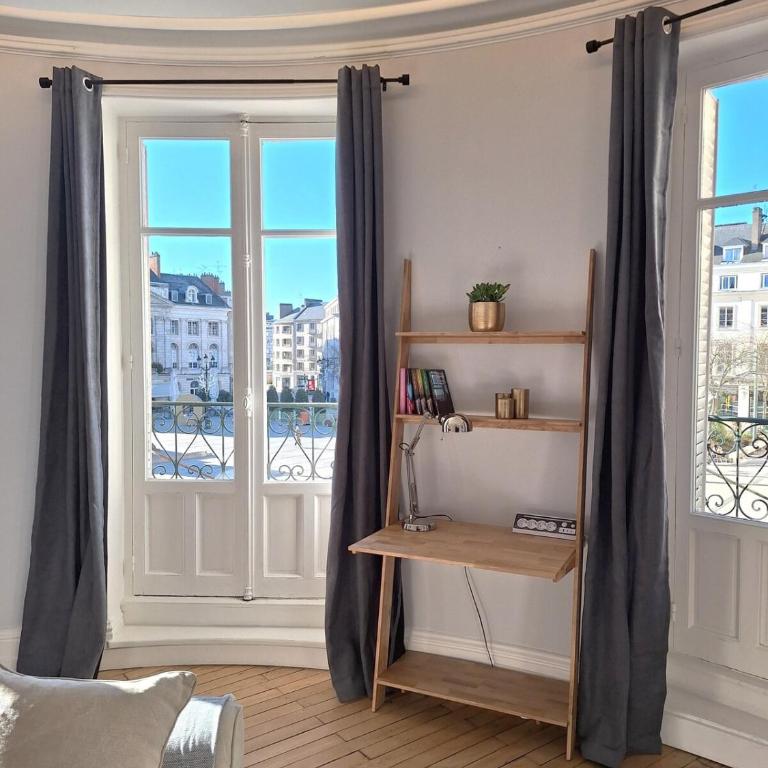 La Rotonde - Vue sur Place du Martroi Orléans - Climatisation - 5 pers - Hypercentre - Apartamento de 2 dormitorios con vistas - 3