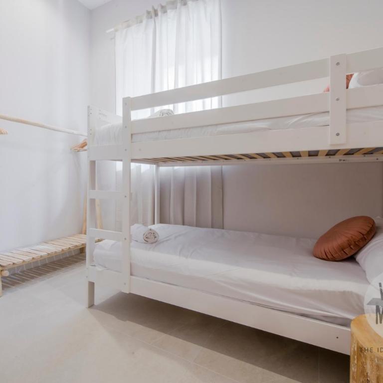 Tarde de Madrid para 8 en Tesoro 6 - Three-Bedroom Apartment - 15