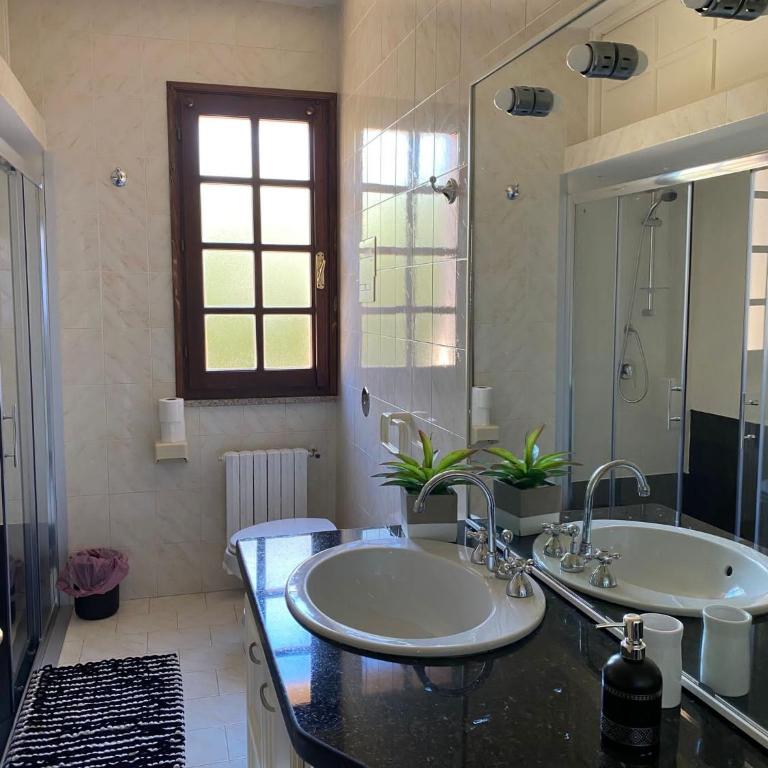 La Villetta - Camera Matrimoniale con Bagno Privato Esterno - 2