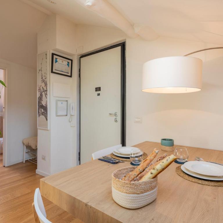 Bright penthouse attic in the heart of Milan - Appartamento Attico - 13