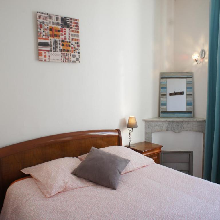 ZePerfectPlace - Vieux Nice Garibaldi 3 chambres - Three-Bedroom Apartment- no lift-3rd floor - 23