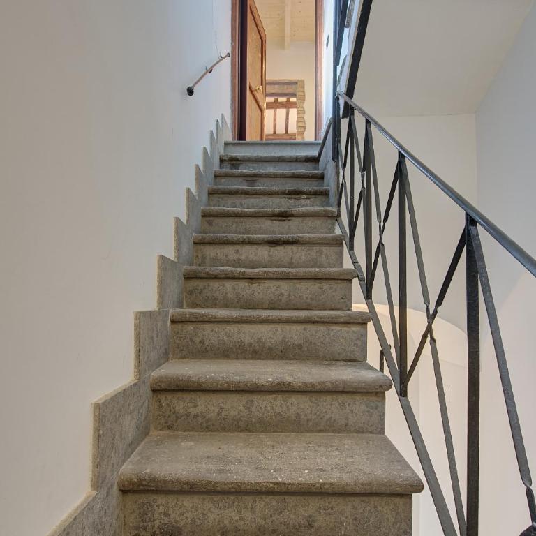 Casa a Monti - Appartamento Attico - 12