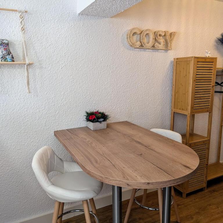 Studio le Cosy - Bourgoin Centre - Studio Lit Queen-Size - 3