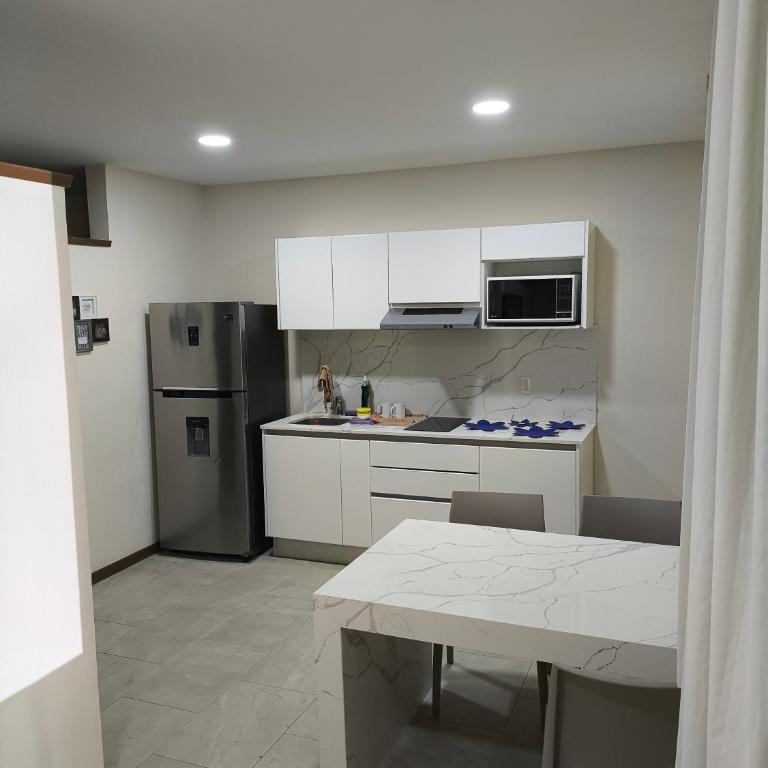 Excelente ubicación a pasos de la playa Coco Beach y de la Quinta Avenida - Apartamento de 2 dormitorios - 2