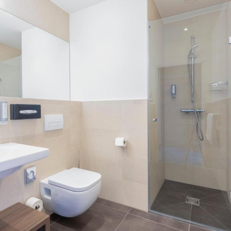 Garner Hotel Klagenfurt - Moser Verdino by IHG - Premium Zimmer mit Queensize-Bett - 8