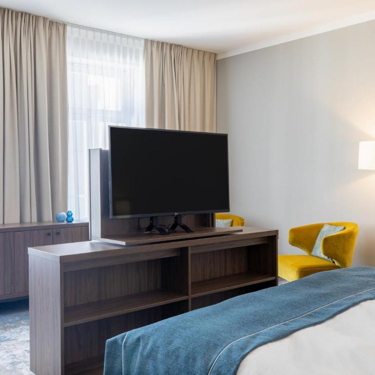 Garner Hotel Klagenfurt - Moser Verdino by IHG - Suite mit Queensize-Bett - 6