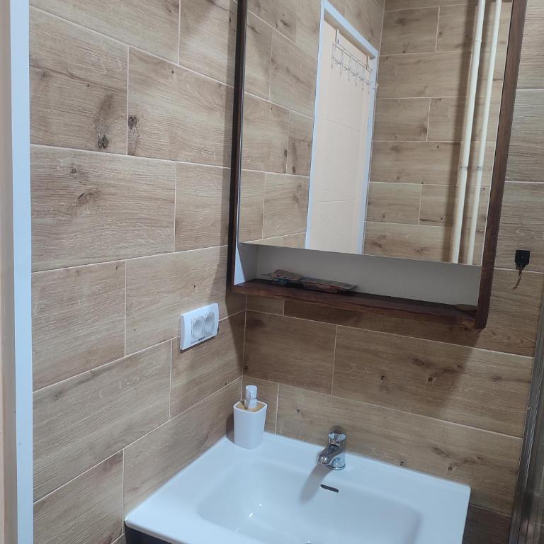 Apartman JELAČIK - One-Bedroom Apartment - 15