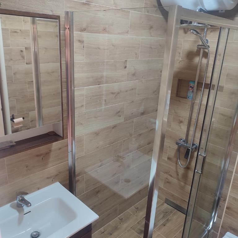 Apartman JELAČIK - One-Bedroom Apartment - 16