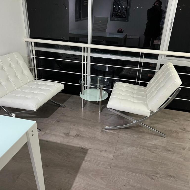 Spectacular PH with office in front of Perisur - One-Bedroom Apartment - 14