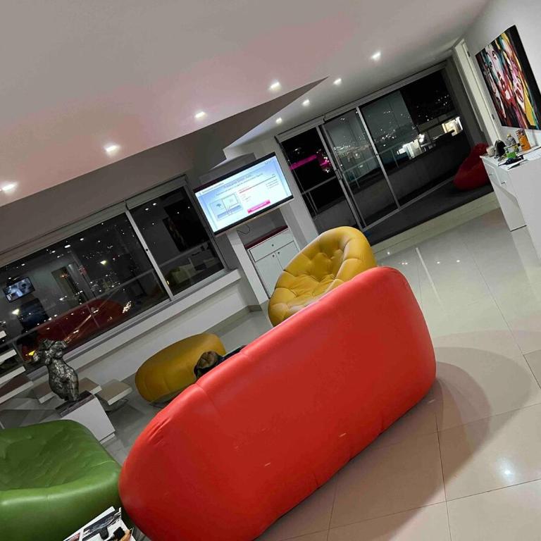 Spectacular PH with office in front of Perisur - One-Bedroom Apartment - 28