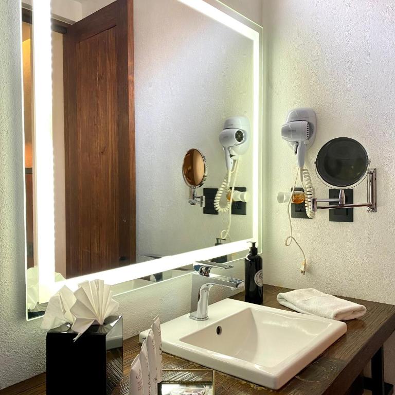 Hotel Boutique Casa Loreta - Standard Queen Room - 2