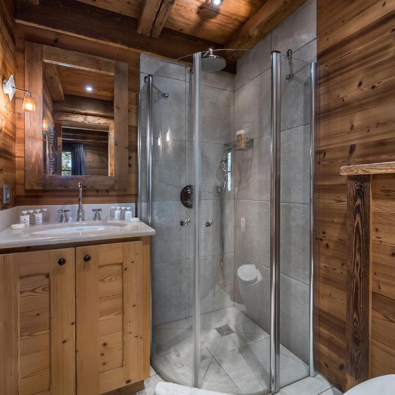 Chalet cosy pour 10 adultes & 2 enfants à Courchevel avec espace bien-être - FR-1-562-20 - Chalet (12 Adultes) - 10