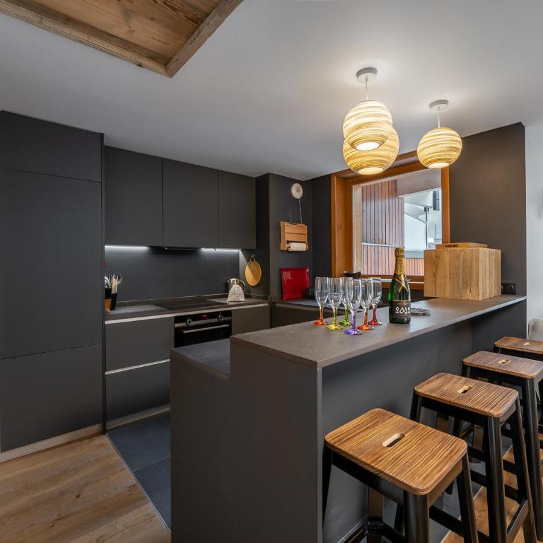 Appartement moderne - Courchevel Village - Ski aux pieds avec parking et wifi - FR-1-562-26 - Apartamento (6 adultos) - 6