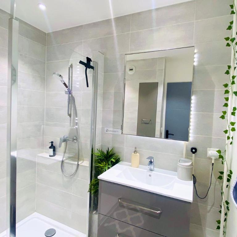 Panorama Stay, Pool, Balcony and Mountain View - Apartment mit 2 Schlafzimmern - 23
