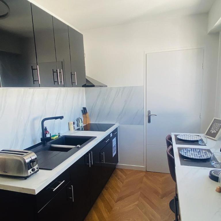 Panorama Stay, Pool, Balcony and Mountain View - Apartment mit 2 Schlafzimmern - 17