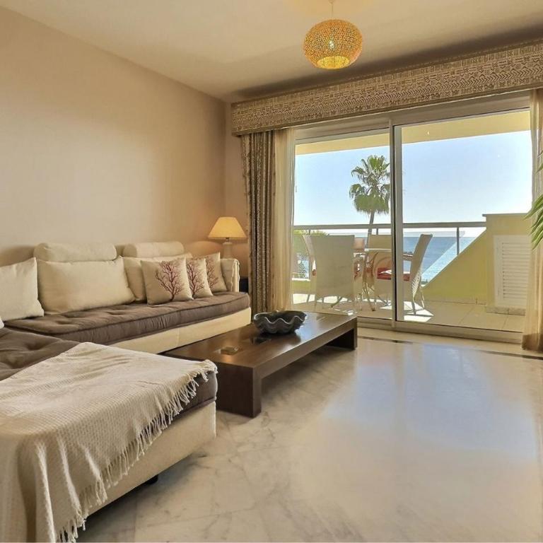 Front Line Beach Paradise in Estepona - Apartamento - 10