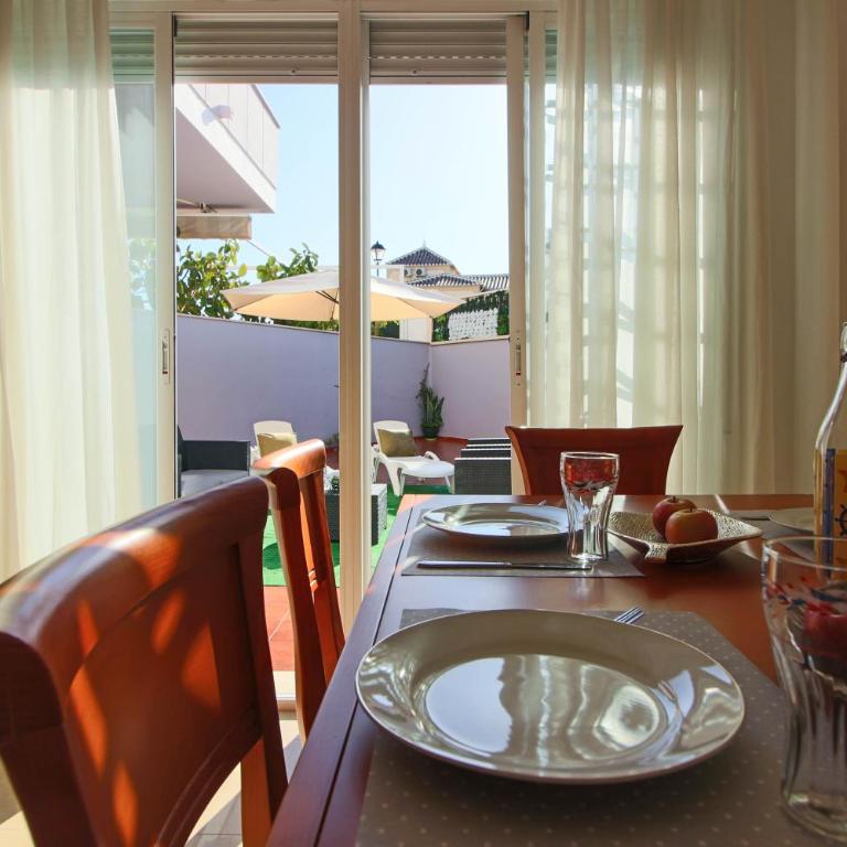 SpainKarmaSun - Three-Bedroom Apartment - 5