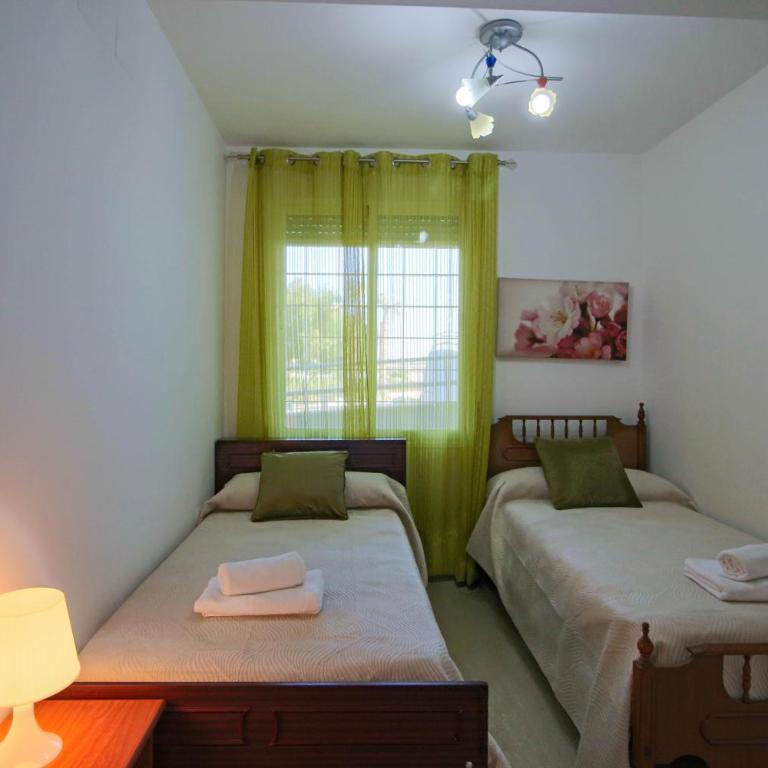 SpainKarmaSun - Three-Bedroom Apartment - 14