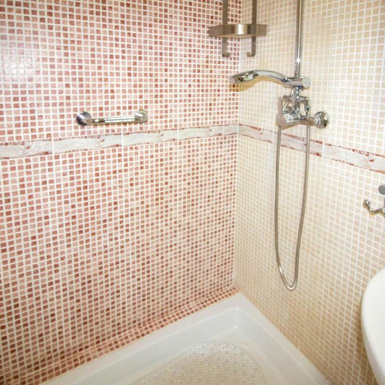 SpainKarmaSun - Three-Bedroom Apartment - 25