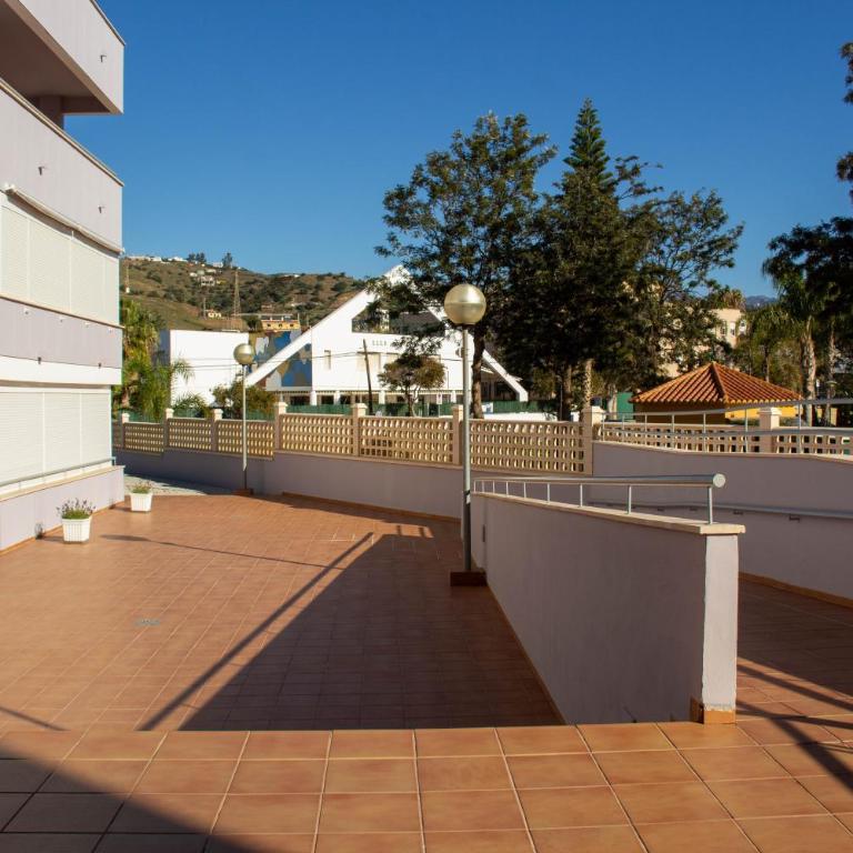 SpainKarmaSun - Three-Bedroom Apartment - 32