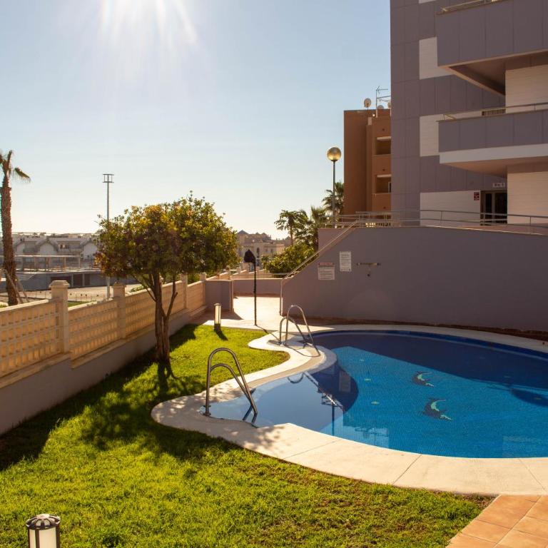 SpainKarmaSun - Three-Bedroom Apartment - 28