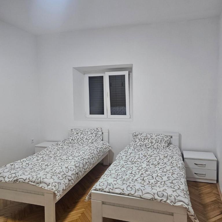 Apartment in the city center - Apartman sa 2 Spavaće Sobe - 10
