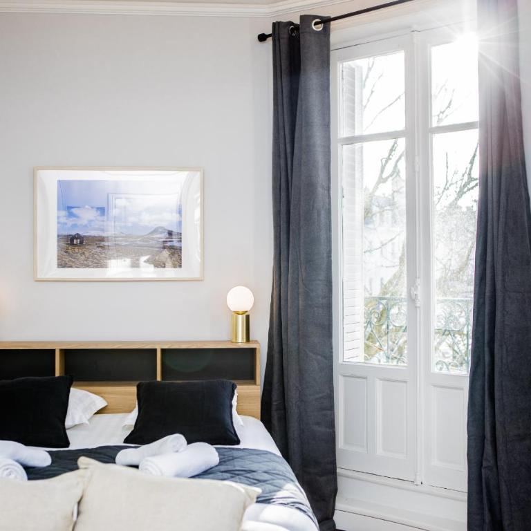 La Rotonde - Vue sur Place du Martroi Orléans - Climatisation - 5 pers - Hypercentre - Apartamento de 2 dormitorios con vistas - 18