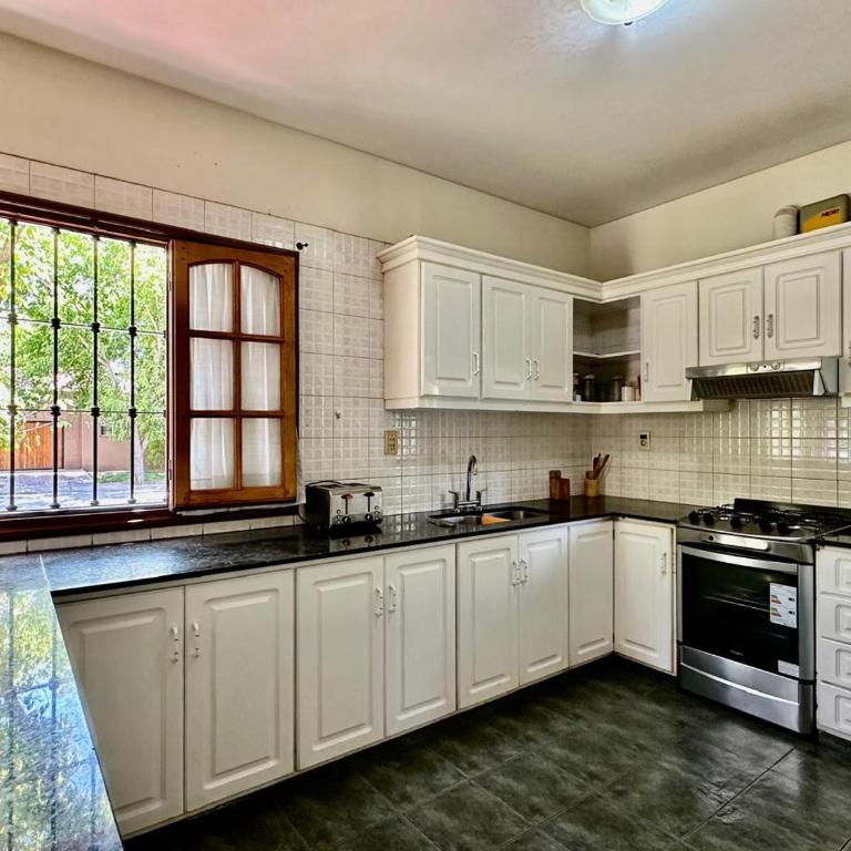 Hermosa Casa 14 pax Piscina Futbol 5 Chacras - Casa de 5 dormitorios - 19