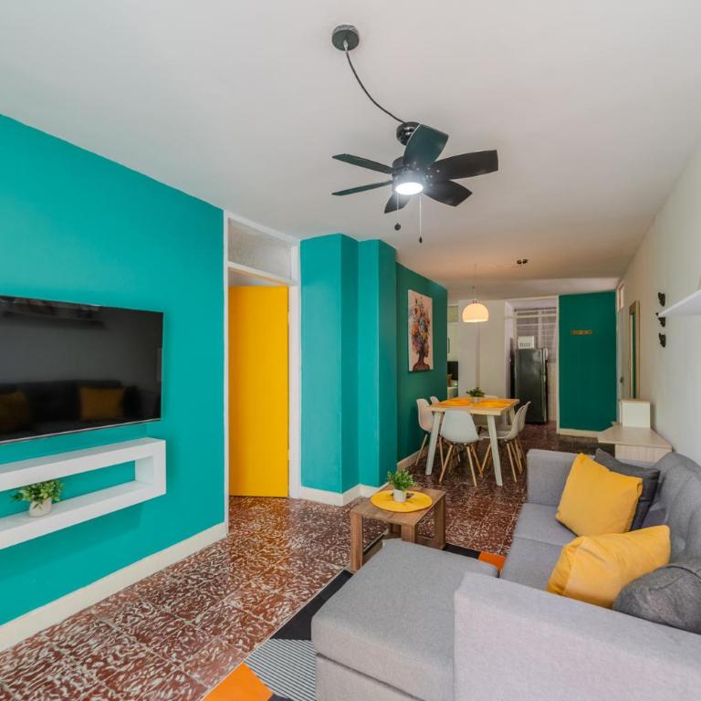 Apartamentos cómodos en el centro histórico de Santa Marta - Three-Bedroom Apartment - 1