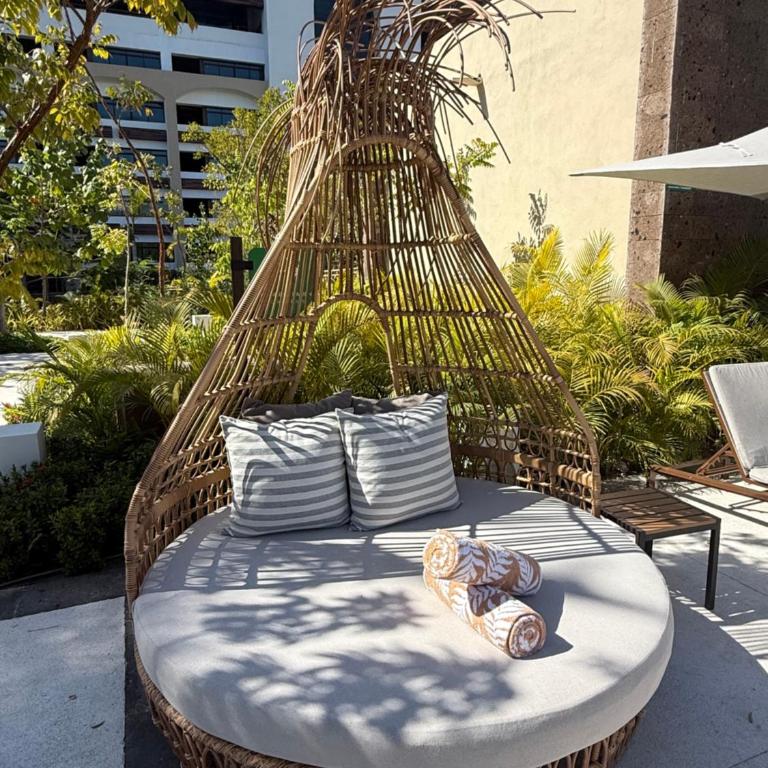 Luxurious 2-Bedroom Condo - Apartamento de 2 dormitorios - 3