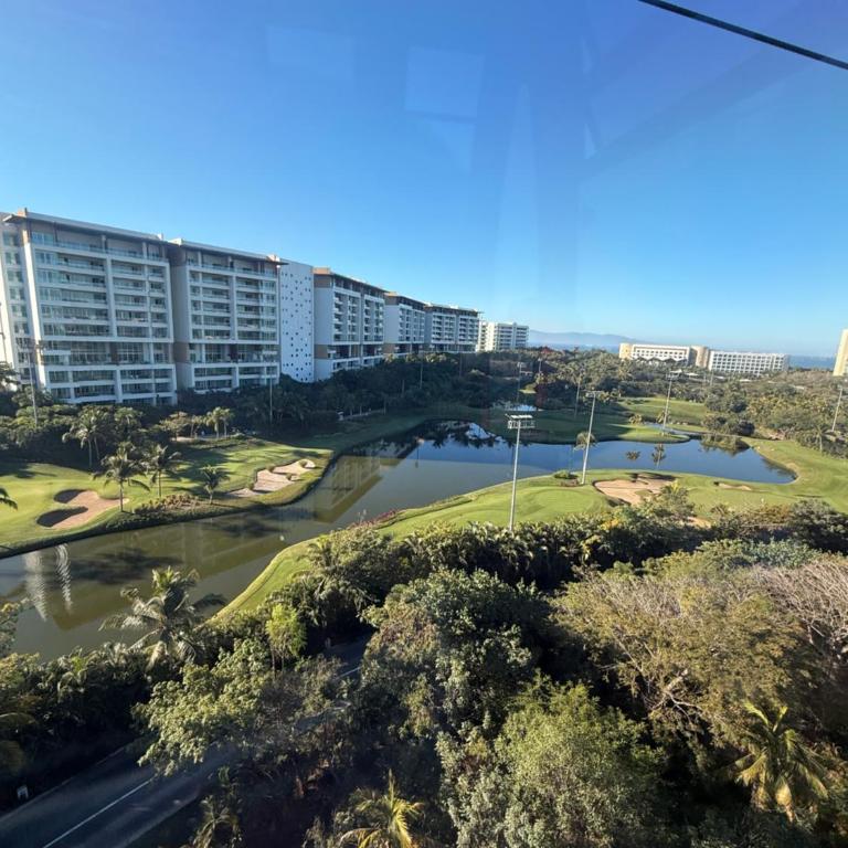Luxurious 2-Bedroom Condo - Apartamento de 2 dormitorios - 8