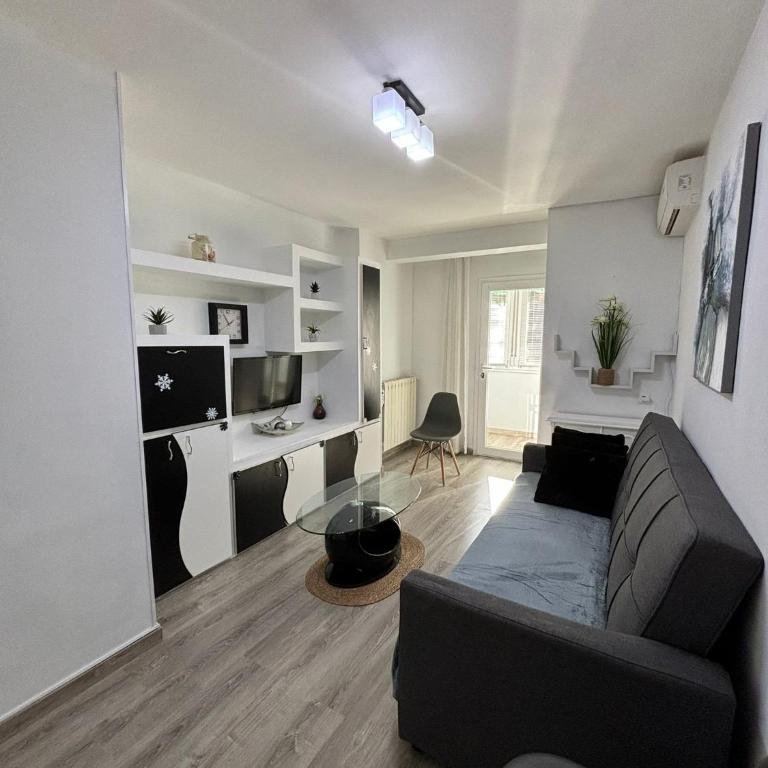 Hermoso piso en Madrid SANTA ESCOLÁSTICA - Two-Bedroom Apartment - 1