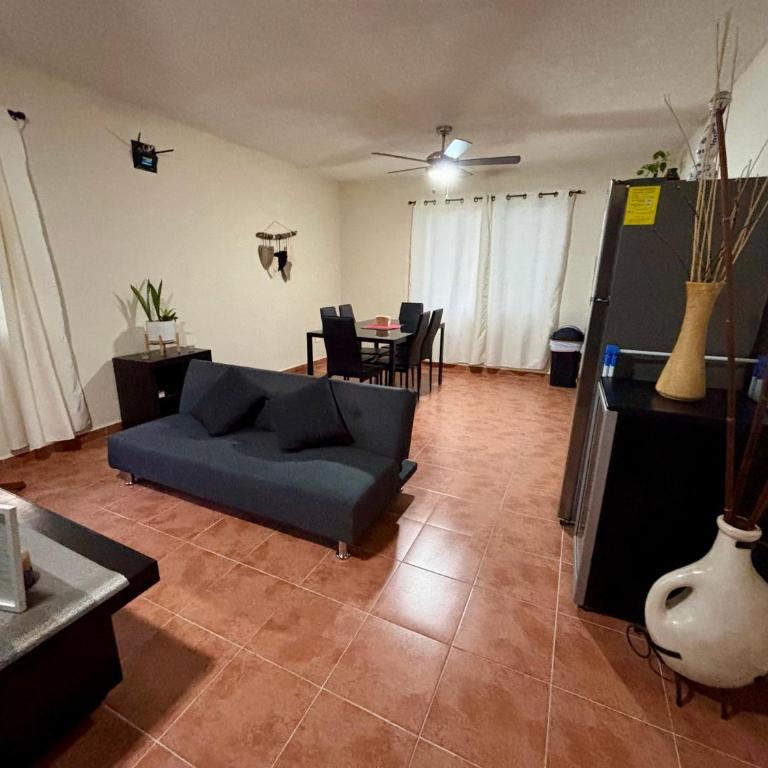 Peach35 Apartamento céntrico, 5 min de la playa y la entrada de la zona hotelera - Apartamento - Acceso para personas de movilidad reducida - 5