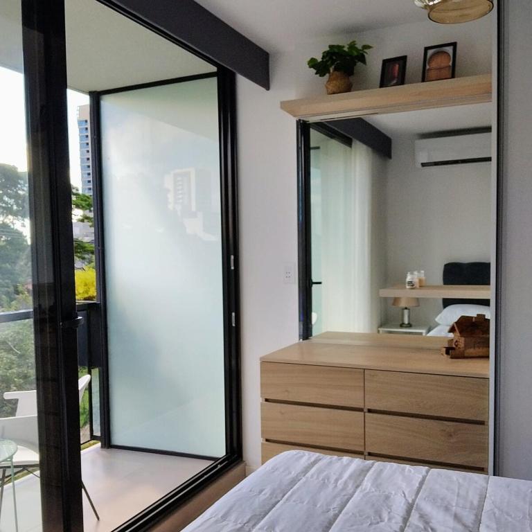 A Unique Stay in a Unique Neighborhood - One-Bedroom Apartment - 18