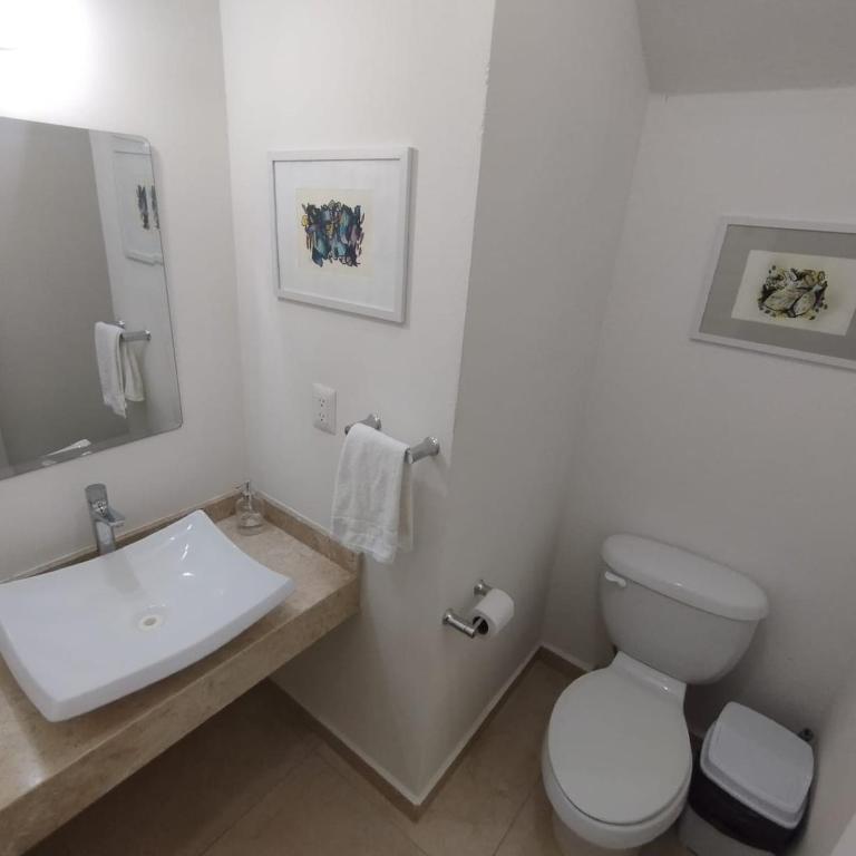 Comfortable house, common pool, Playa del Carmen - Three-Bedroom House - 4