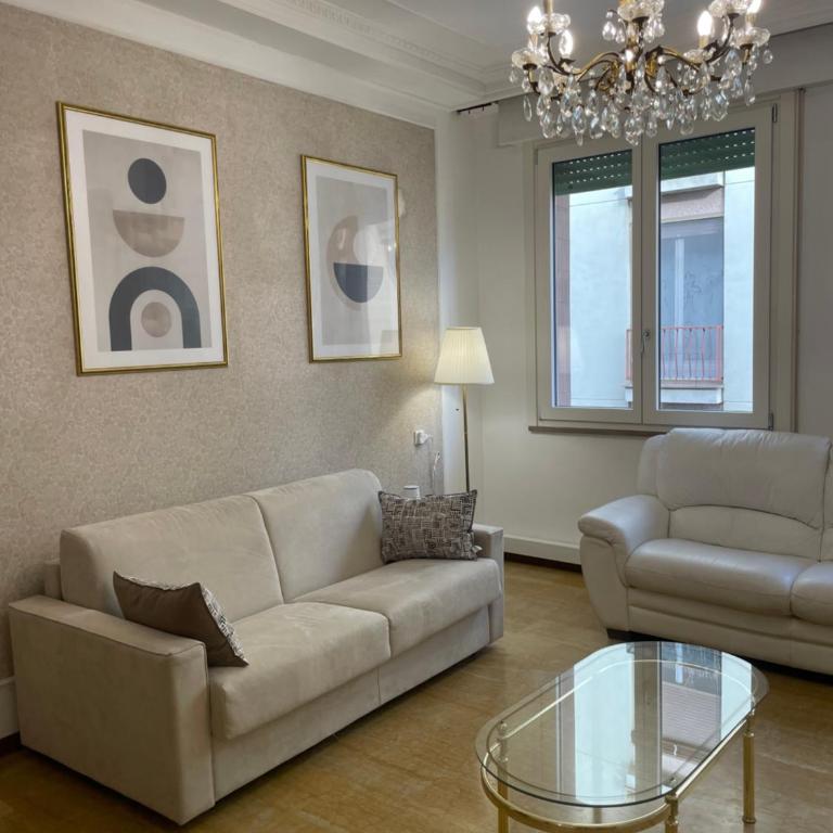 Arte in Mantova - Appartamento con 2 Camere da Letto - 1