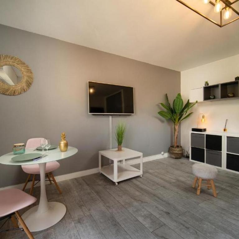 Appartement climatisé tout equipe avec balcon au cœur de Marseille - Studio avec Balcon - 7
