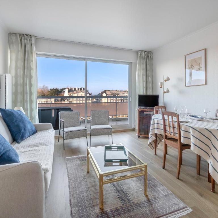 Appart pour 2 adultes et 1 enfant- Vue sur le Port - Apartment - 1