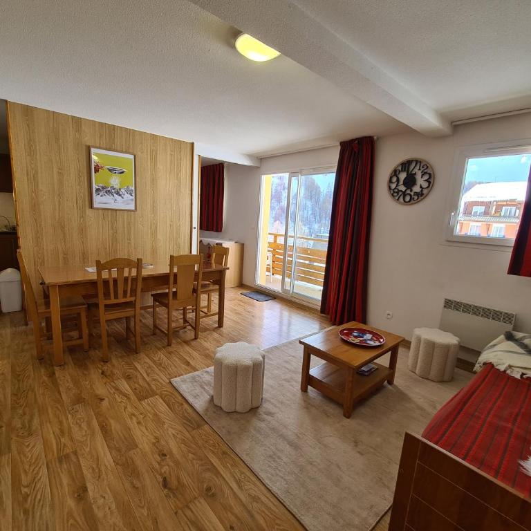 Grand appartement meublé La Foux d’Allos T3 6 à 8 personnes - Appartement 3 Chambres - 1