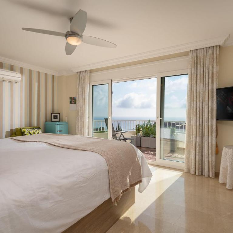 Your Private Paradise Luxurious Villa for Unforgettable Stays - Villa - 43