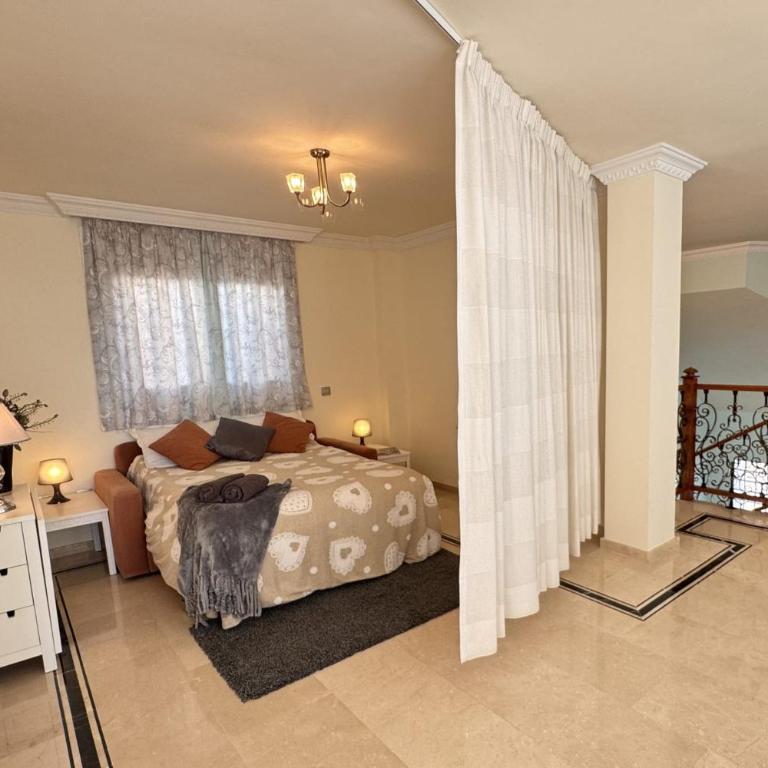 Your Private Paradise Luxurious Villa for Unforgettable Stays - Villa - 62