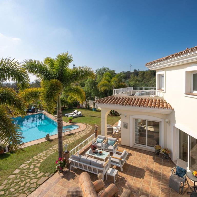 Your Private Paradise Luxurious Villa for Unforgettable Stays - Villa - 27