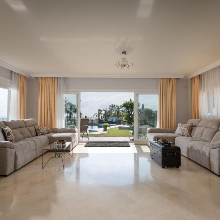 Your Private Paradise Luxurious Villa for Unforgettable Stays - Villa - 39